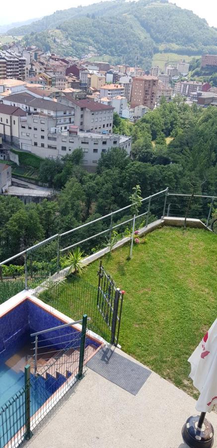 Hotel Alina Cangas De Narcea Exterior foto