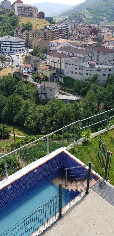 Hotel Alina Cangas De Narcea Exterior foto