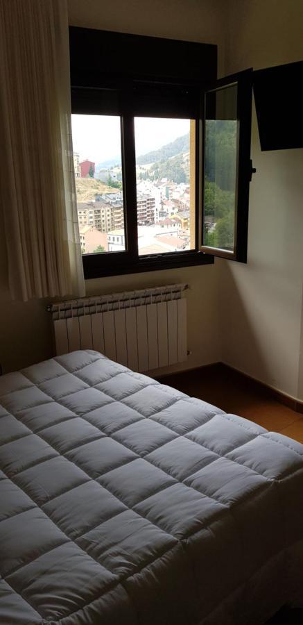 Hotel Alina Cangas De Narcea Exterior foto