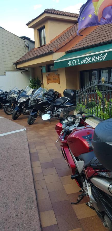 Hotel Alina Cangas De Narcea Exterior foto